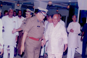2001-016